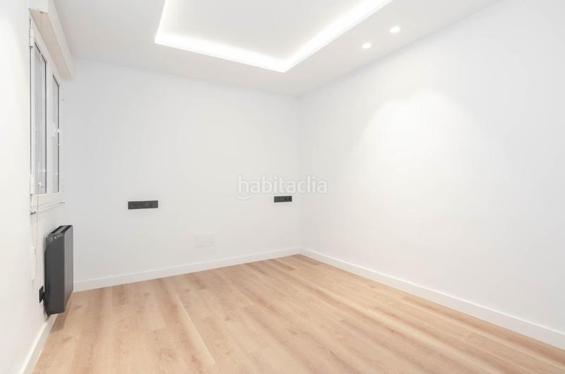 Foto 3825dd54-6afd-4d5b-9b73-ea40a43467ff. Pis a calle de los pedregales 16 a Laviada Gijón