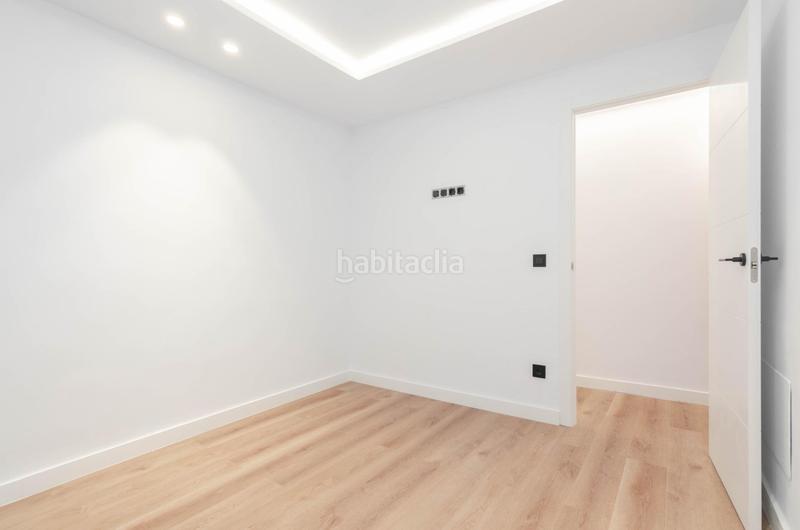 Foto 3bf26f28-3ebb-42d6-b95f-67787726e896. Pis a calle de los pedregales 16 a Laviada Gijón