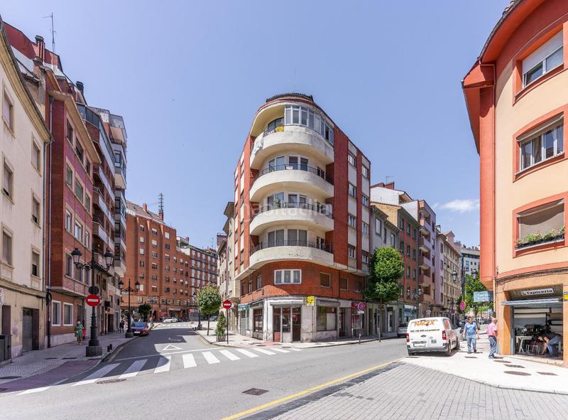 Foto 73f486f2-d39b-4a5f-a7df-427ce21d463d. Appartamento in calle joaquina bobela 10 in Milán - Pumarín Oviedo