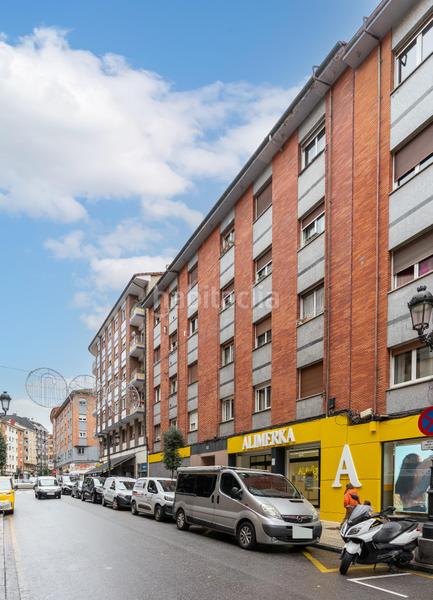 Foto c2c853c3-d5d6-4d0a-8545-4e36b89d23ec. Appartamento in calle joaquina bobela 10 in Milán - Pumarín Oviedo