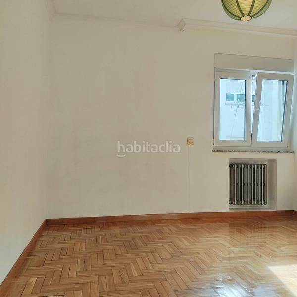 Foto 1847ab00-3d2c-4802-8d03-ef243790f418. Alquiler piso en avenida paz la en San Martín del Rey Aurelio