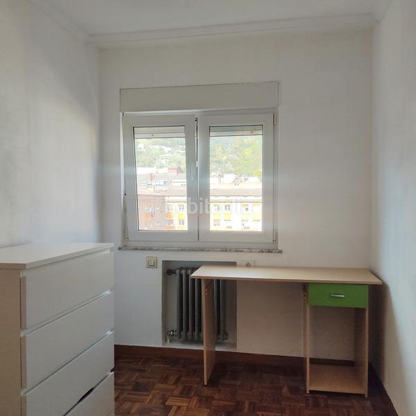 Foto 204ccbd9-4d8f-42cf-9568-782d9a868b75. Alquiler piso en avenida paz la en San Martín del Rey Aurelio