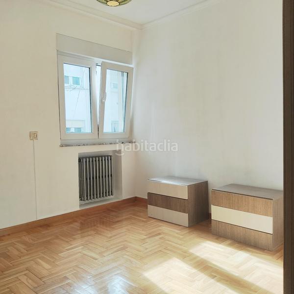 Foto 6a55fd05-da70-47c8-a430-a913d14f6cd9. Alquiler piso en avenida paz la en San Martín del Rey Aurelio