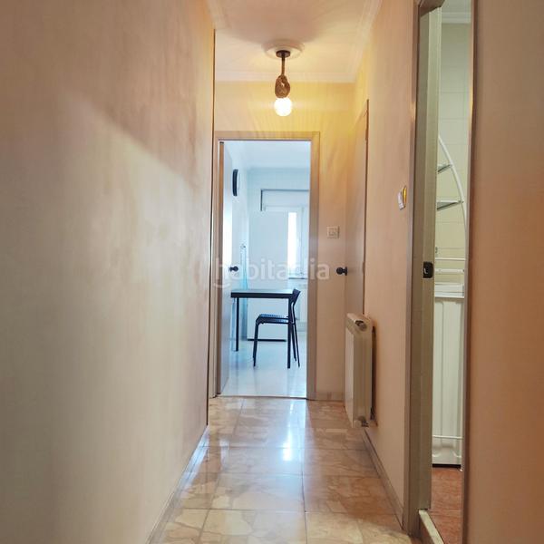 Foto afeda038-0bff-4f3f-baf8-e1cfda18681b. Alquiler piso en avenida paz la en San Martín del Rey Aurelio