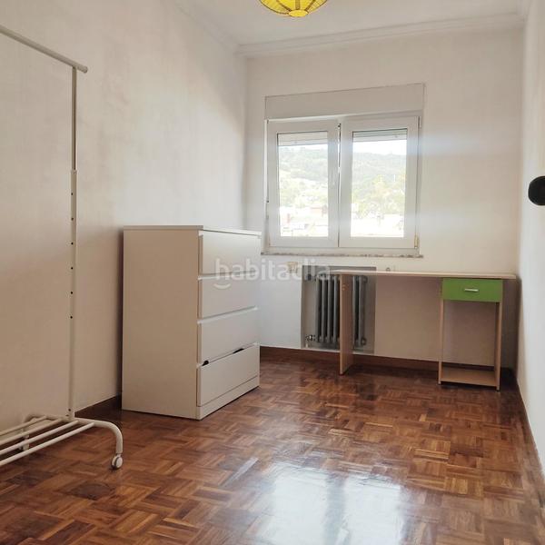 Foto bc9ccdc2-ae1c-4ae4-88d7-109d35e92ce4. Alquiler piso en avenida paz la en San Martín del Rey Aurelio