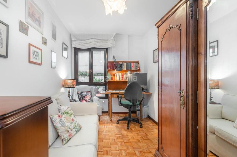 Foto 6a8c5336-46ac-4c6d-a117-378b2c931440. Flat in calle rector leopoldo alas hijo 9 in Buenavista Oviedo