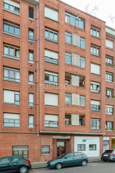 Foto 7dd780d0-6186-42eb-a6a2-5c65633ad636. Flat in calle rector leopoldo alas hijo 9 in Buenavista Oviedo