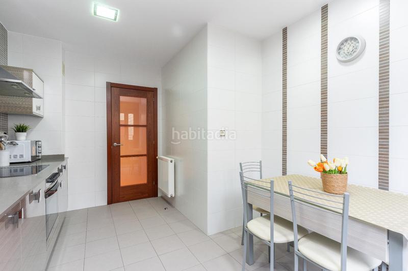 Foto 4727d106-1161-483d-9321-70eb8ac17b5c. Etagenwohnung in calle prosperidad 35 in Jove Gijón