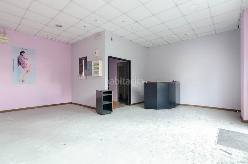 Foto 02fa4c53-c3b5-4282-82e7-f5fa41262192. Local commercial dans calle calle camino real dans Colloto Oviedo