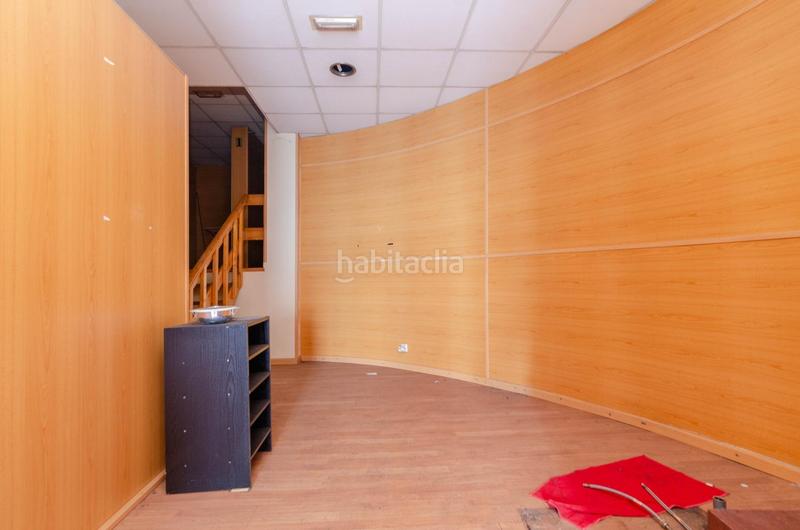 Foto 072019fa-01bd-43e3-bd59-416ad908e377. Local commercial dans calle calle camino real dans Colloto Oviedo