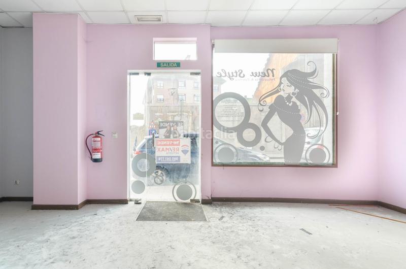 Foto 4f8c2085-8b99-4073-8e9a-cbfe4959cb3a. Local commercial dans calle calle camino real dans Colloto Oviedo