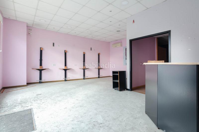 Foto b53b1bc9-f130-43ce-bb61-de77b6b11c21. Local commercial dans calle calle camino real dans Colloto Oviedo