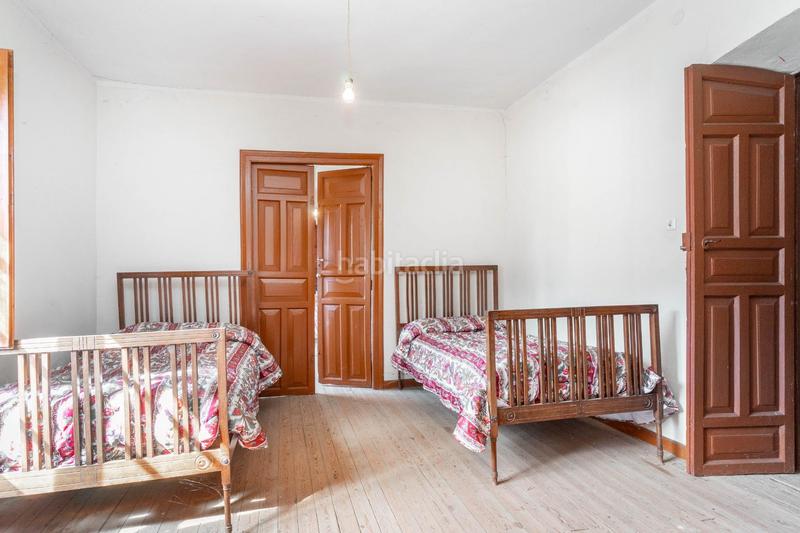 Foto 3b5312a4-c9d1-4900-bc8a-401f0a4af73f. Casa in lugar comunal-cs 1 in Palacios del Sil