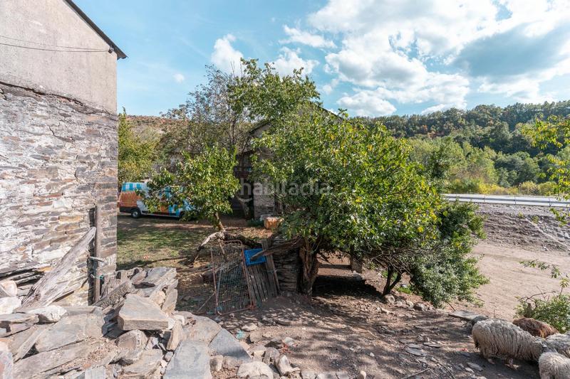 Foto a7e041db-baac-49e1-982a-149139644bf2. Casa in lugar comunal-cs 1 in Palacios del Sil