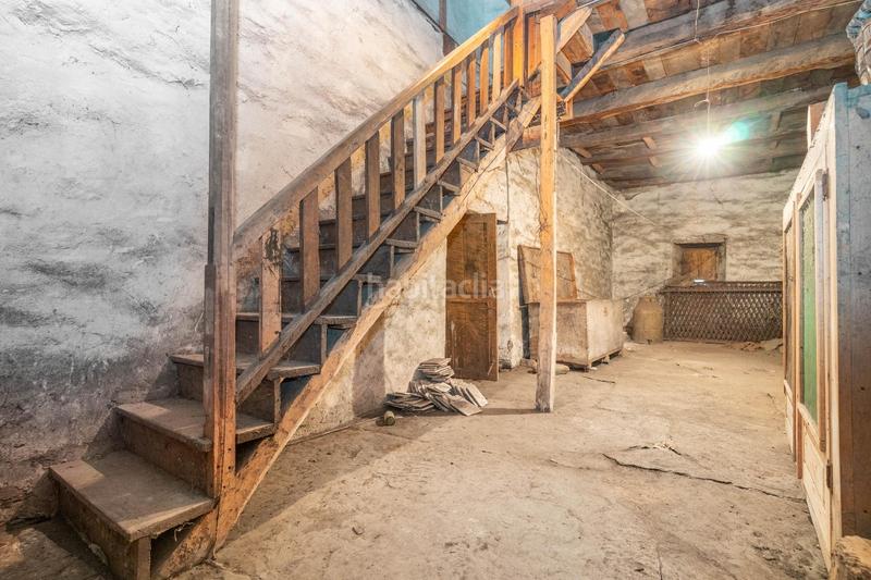 Foto a8d91d4e-5378-46c4-a535-acc27d1be6d2. Casa in lugar comunal-cs 1 in Palacios del Sil