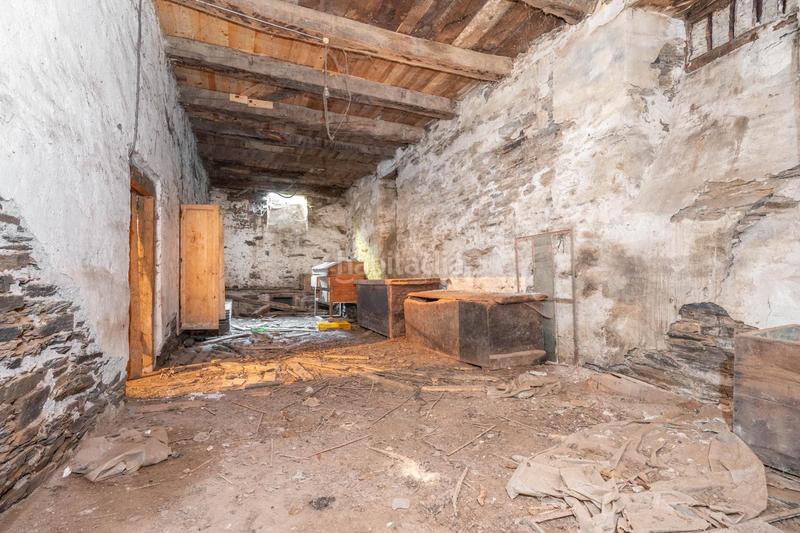 Foto d0ebd8e2-9b08-4985-b408-236e89ef6f0e. Casa in lugar comunal-cs 1 in Palacios del Sil