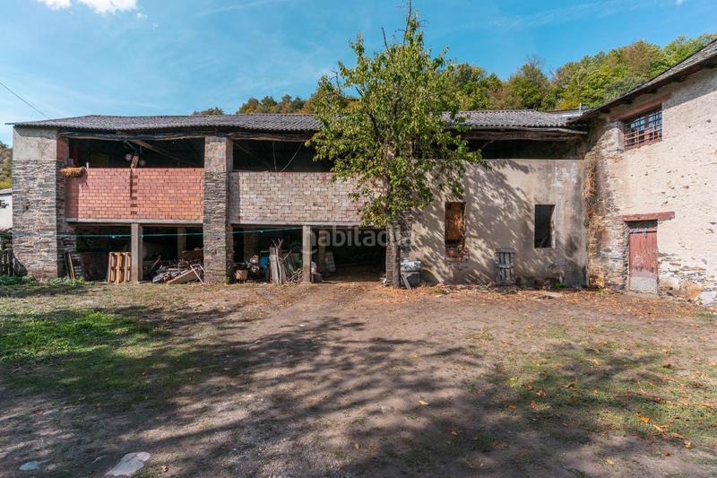 Foto d6fe8358-5eba-4dba-b00f-8178299748f7. Casa in lugar comunal-cs 1 in Palacios del Sil