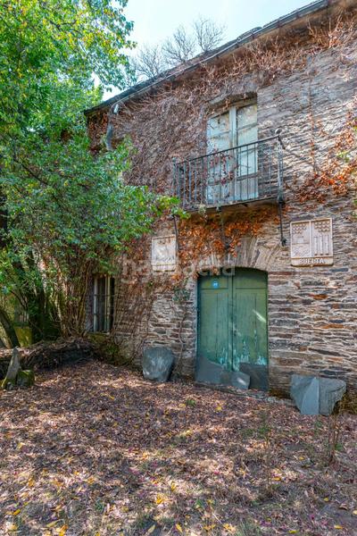 Foto dfb65141-5307-4103-a2b2-087ee41f7834. Casa in lugar comunal-cs 1 in Palacios del Sil