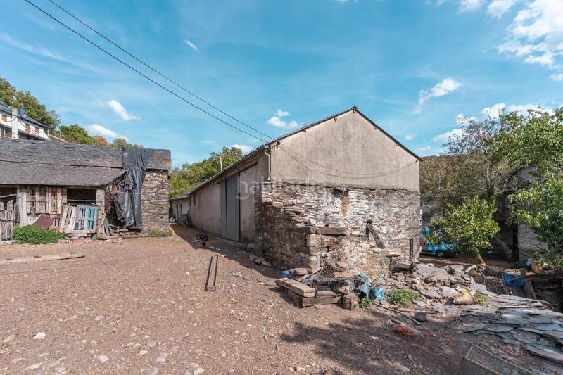 Foto e562b353-2e2e-405a-a3b7-1bdab2ae134b. Casa in lugar comunal-cs 1 in Palacios del Sil