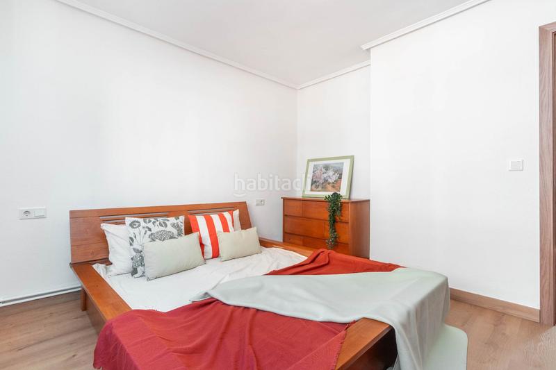 Foto fb8ba994-2528-4bdc-a769-239c4fc0e408. Appartement dans calle del pintor orlando pelayo 8 dans Gijón