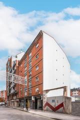 Piso  Calle bermudez  de castro 92. Piso en bermúdez de castro