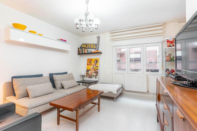 Foto 8b66d59d-1994-4d03-8594-8288a19947b0. Appartement dans calle infiesto 12 dans Laviada Gijón