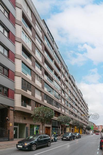 Foto 297bde39-02a4-4f95-a4f1-856d4b16e2d6. Pis a avenida de portugal 52 a Laviada Gijón