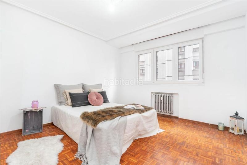 Foto 34bb92d3-01c7-437d-95a1-b2afac2d57a6. Pis a avenida de portugal 52 a Laviada Gijón