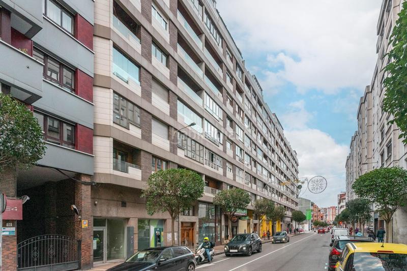 Foto 47e8a063-d927-4277-b1d8-9fd51e8a1f80. Pis a avenida de portugal 52 a Laviada Gijón