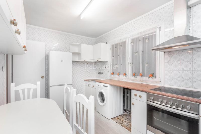 Foto 75aeb1d5-0bc4-487a-92f3-37648cbc7aa3. Pis a avenida de portugal 52 a Laviada Gijón