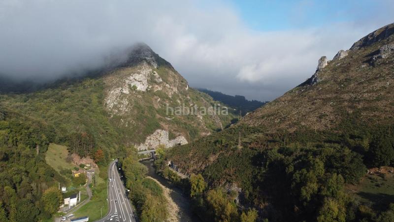 Foto 388aa687-12b2-4f0f-bee8-b4613f24b2f6. Casa a calle parteayer 8 a Morcín