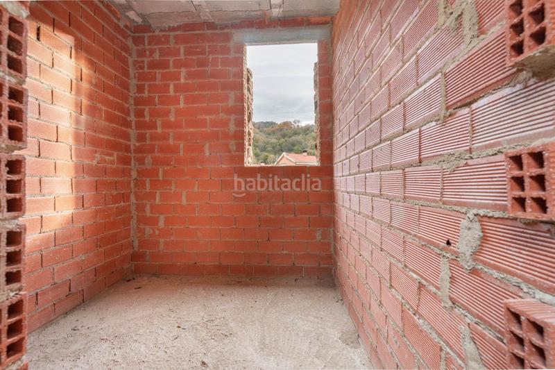 Foto 7b9dced2-e84a-4f65-905c-ae167323f8b1. Casa a calle parteayer 8 a Morcín