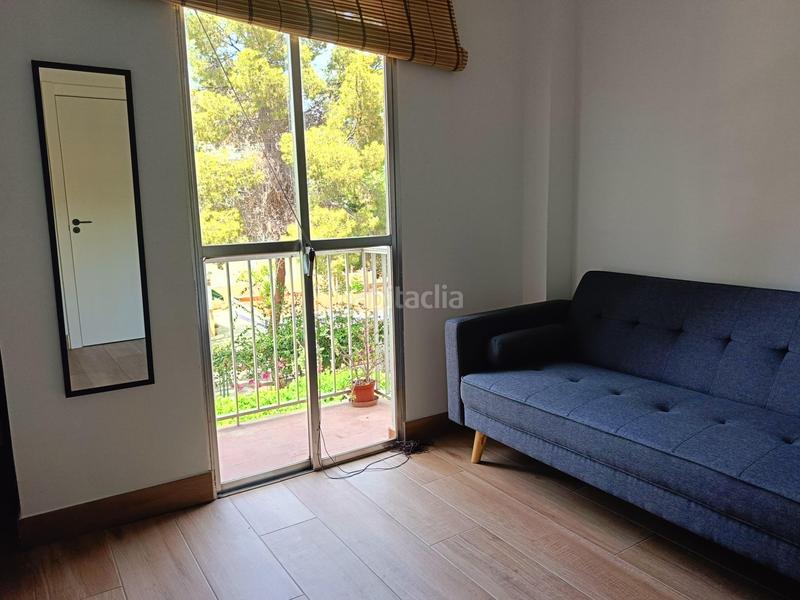 Foto d8edda50-bfcf-443a-a5fc-a0072d3137e9. Appartement dans calle calle de la calzada de castro dans Almería