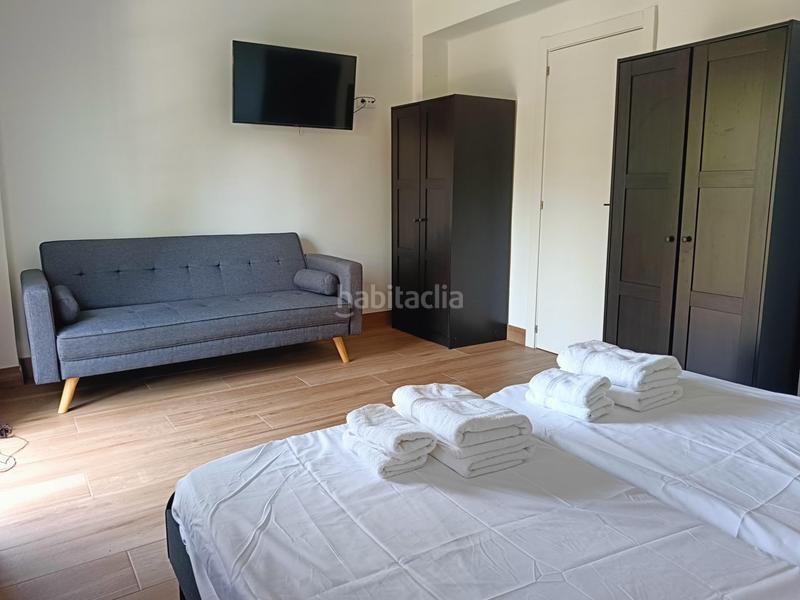 Foto 185d9699-6e1c-48af-a838-d7d637609823. Piso en calle calle de la calzada de castro en Nueva Andalucía Almería