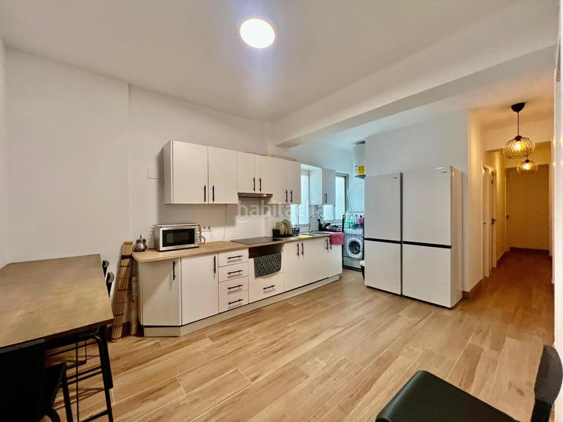 Foto bbe10dec-52d1-4bdb-bf5d-eed300b73dcb. Piso en calle calle de la calzada de castro en Nueva Andalucía Almería