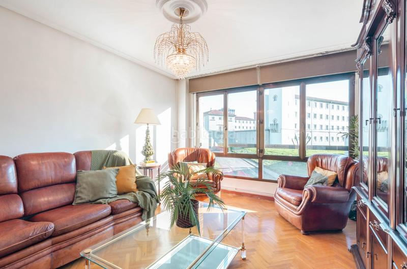 Foto 3374f343-dbdf-47b7-a28c-d5ea85b6cc81. Appartamento in calle fuertes acevedo 34 in La Ería Oviedo