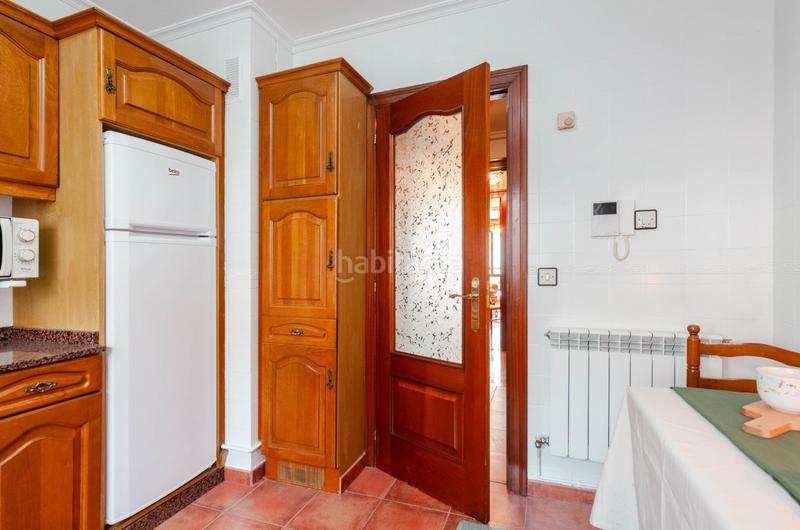 Foto 48d5c0a0-1c37-4c4b-b7a9-26e686bc4046. Appartamento in calle fuertes acevedo 34 in La Ería Oviedo