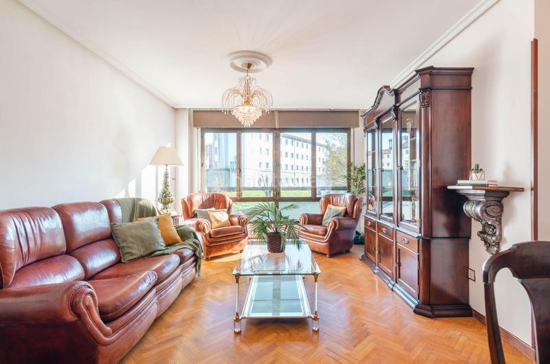 Foto 599aa470-1220-49ed-aa16-e32d56db3193. Appartamento in calle fuertes acevedo 34 in La Ería Oviedo