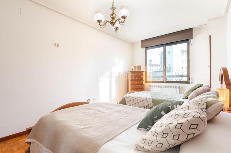 Foto 5fd981fc-3ed1-4b4f-9a32-f4e7542ae11b. Appartamento in calle fuertes acevedo 34 in La Ería Oviedo