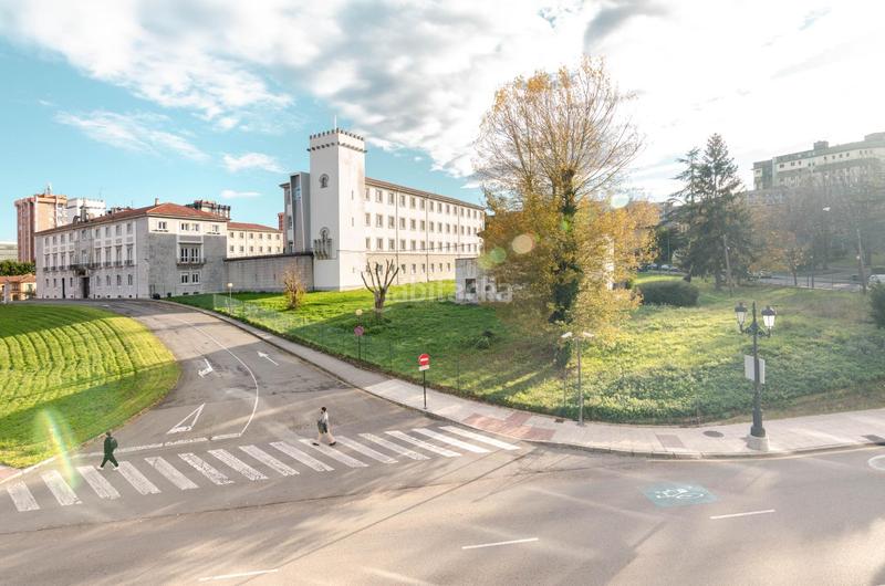 Foto 9cf75e16-addb-4f43-b5db-da34b86f8220. Appartamento in calle fuertes acevedo 34 in La Ería Oviedo