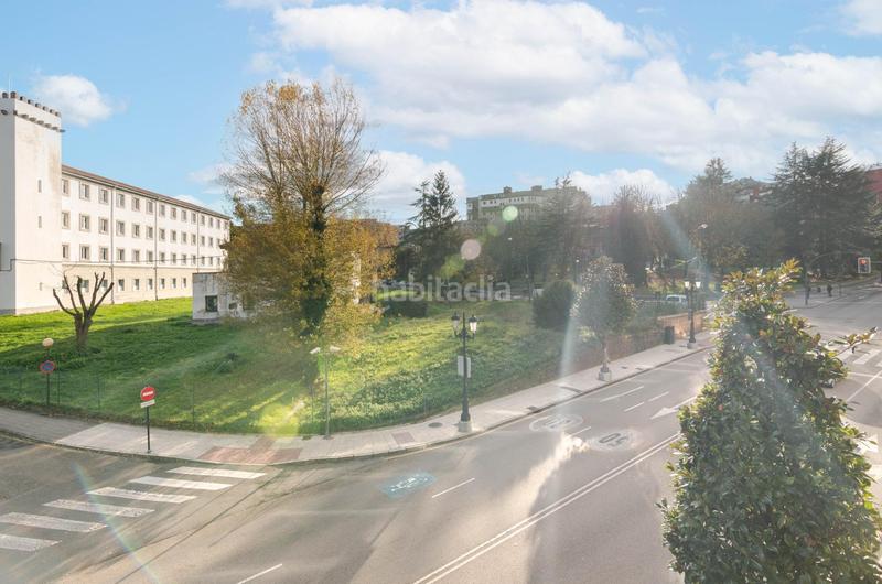 Foto c230c31d-738c-43cf-a527-37190cba6441. Appartamento in calle fuertes acevedo 34 in La Ería Oviedo