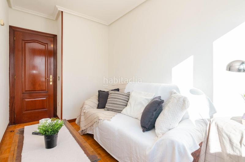 Foto cc98977e-2464-4c7b-a7b9-2024f148f57c. Appartamento in calle fuertes acevedo 34 in La Ería Oviedo