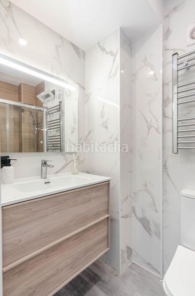 Foto 1c1413d3-15b1-476f-9292-ac13e88fc1e2. Pis a calle cataluña 5 a Pumarín Gijón