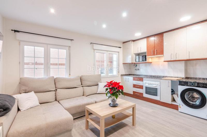 Foto 4cc3220a-8fff-4b92-958c-763f118d471c. Pis a calle cataluña 5 a Pumarín Gijón