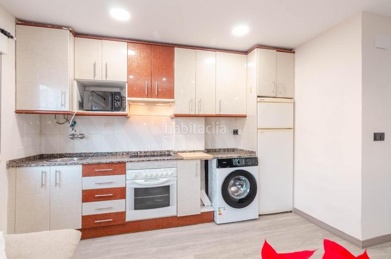 Foto 68dc40fd-8766-4bce-8788-3396b429dea7. Pis a calle cataluña 5 a Pumarín Gijón