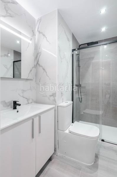 Foto cce4b91e-a355-4970-8288-64e26a99749d. Pis a calle cataluña 5 a Pumarín Gijón