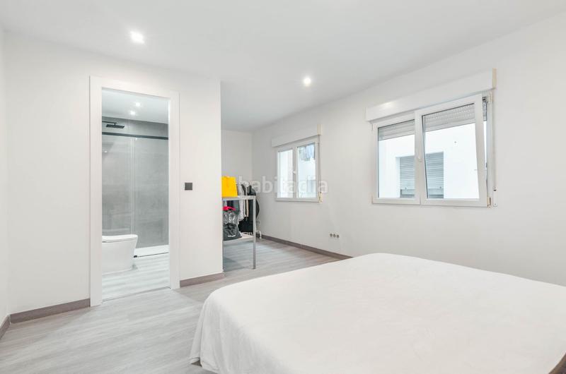 Foto eb74d5ee-d17f-426a-9665-f26f69b53331. Pis a calle cataluña 5 a Pumarín Gijón