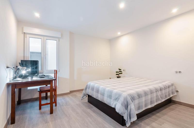 Foto ec5ff980-84f3-41ef-9b8e-4cf49ea0830e. Pis a calle cataluña 5 a Pumarín Gijón