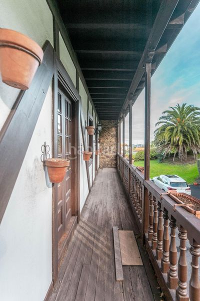 Foto acdbe272-85f2-4d70-87f6-b79e7495e997. House in barrio fondo-guimaran 16 in Carreño