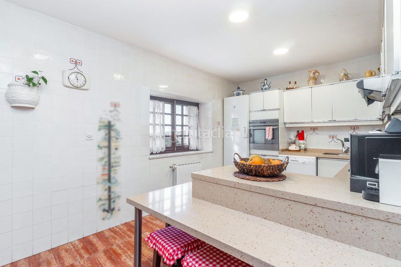 Foto cfef83c2-9093-47e4-914a-c6a3ccb2de72. House in barrio fondo-guimaran 16 in Carreño